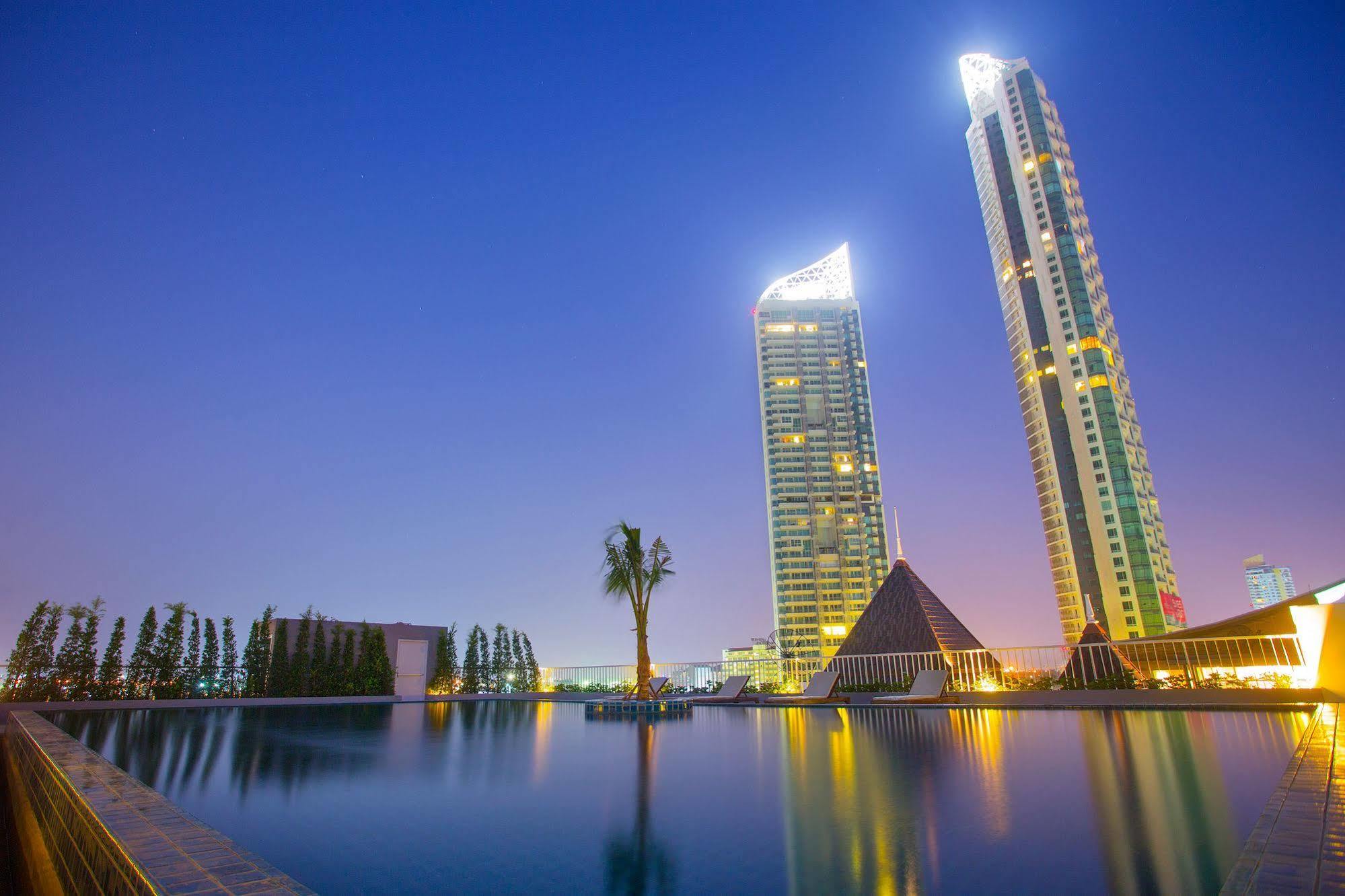 Rodina Beach Hotel Jomtien Beach Exterior foto